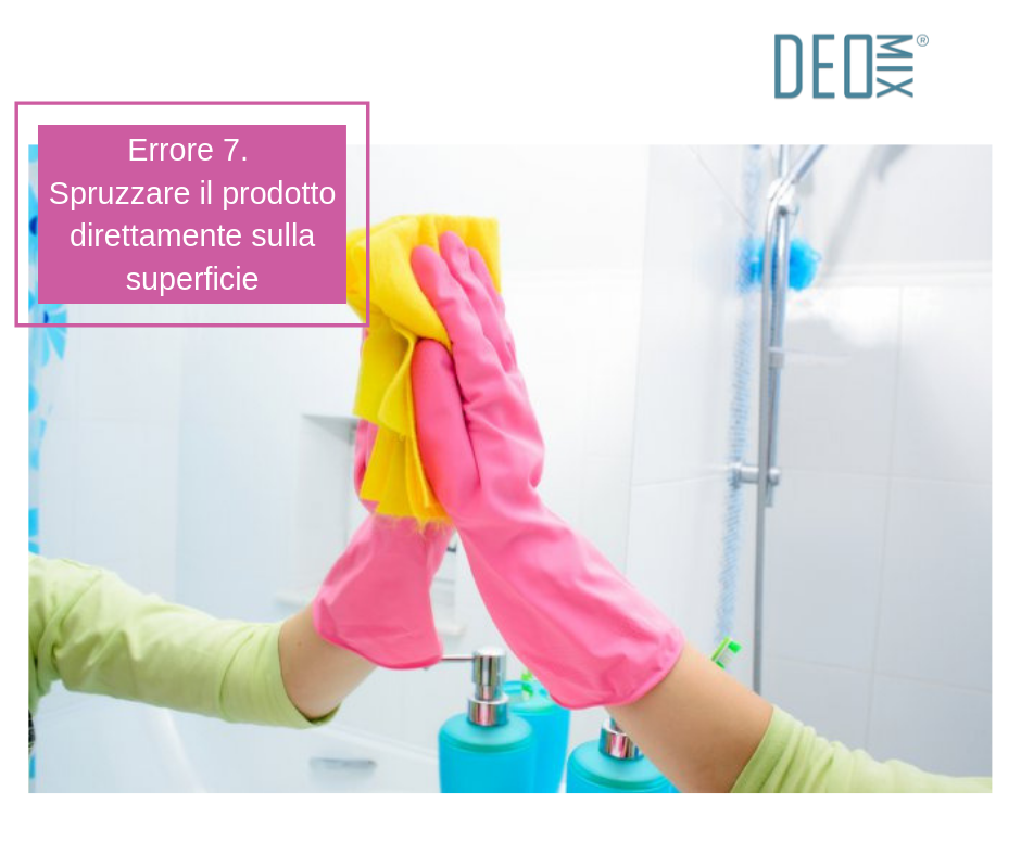 Non spruzzare il prodotto direttamente sui mobili